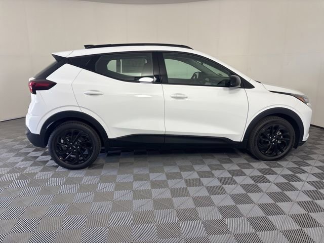 New 2027 Chevrolet Bolt RS FWD image 33