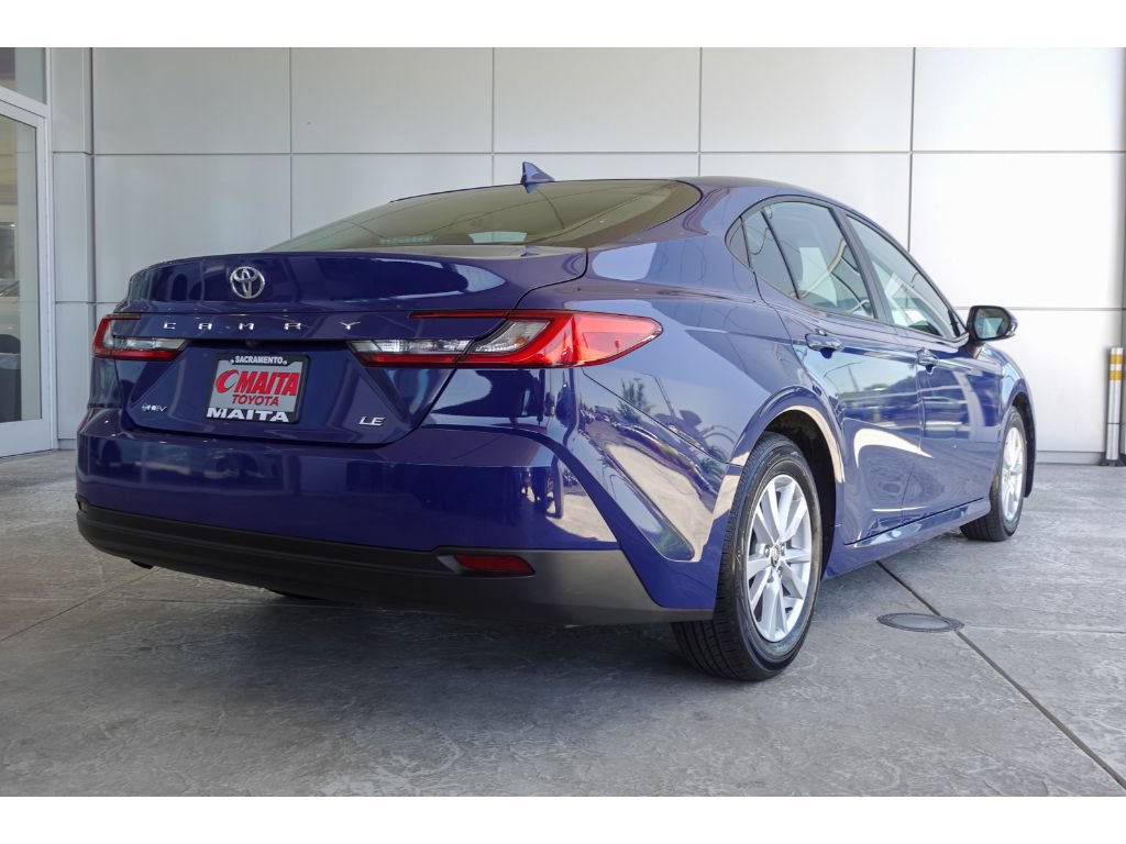 Used 2025 Toyota Camry LE FWD image 4