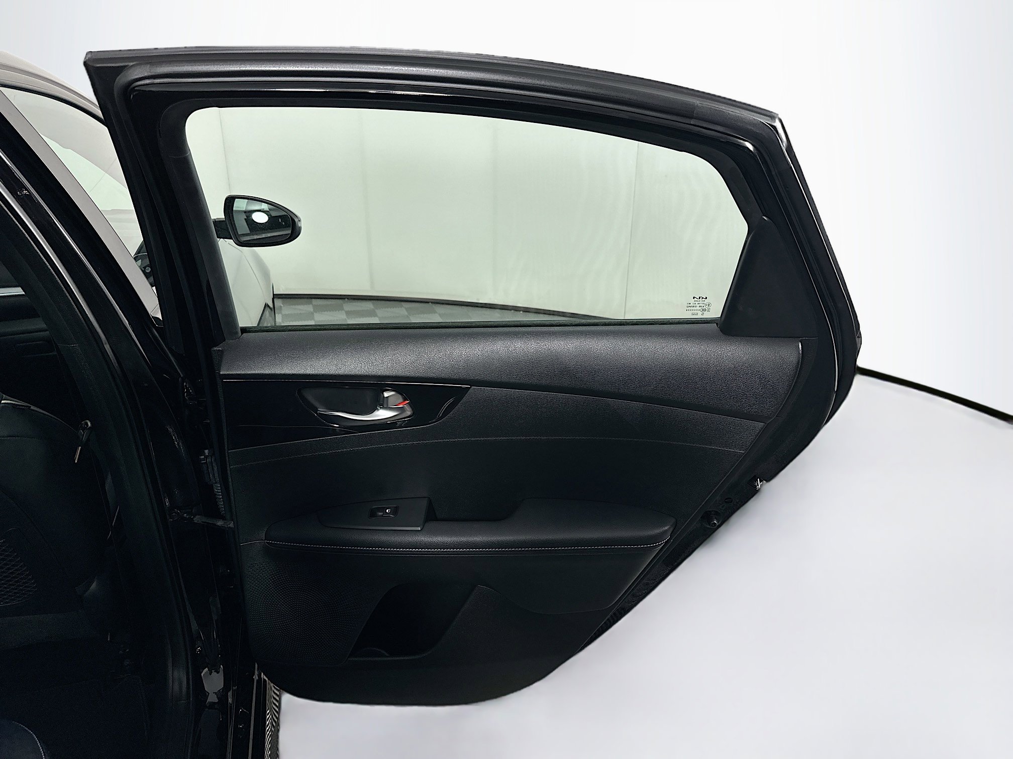 Used 2023 Kia Forte GT-Line w/ GT-Line Premium Package image 30