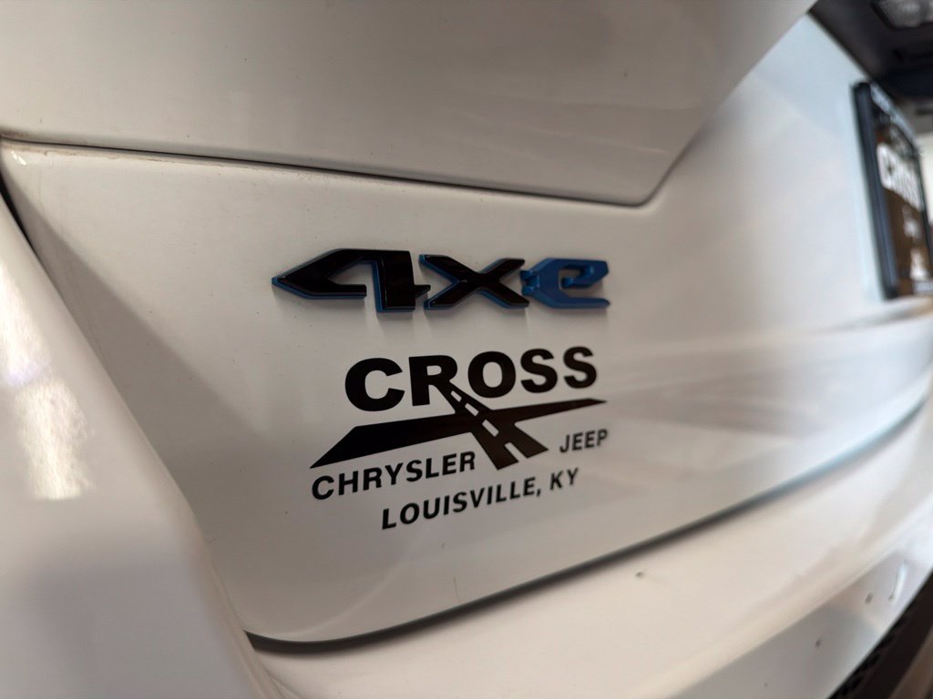 Used 2023 Jeep Grand Cherokee Trailhawk w/ Luxury Tech Group III AWD/4WD image 25