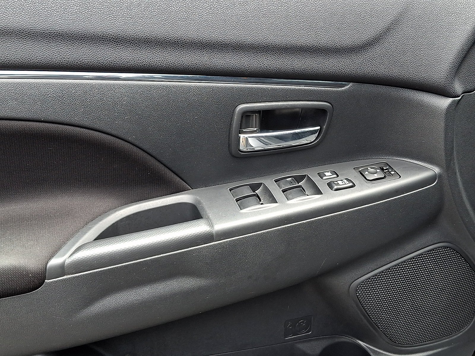 Used 2022 Mitsubishi Outlander Sport LE FWD image 11