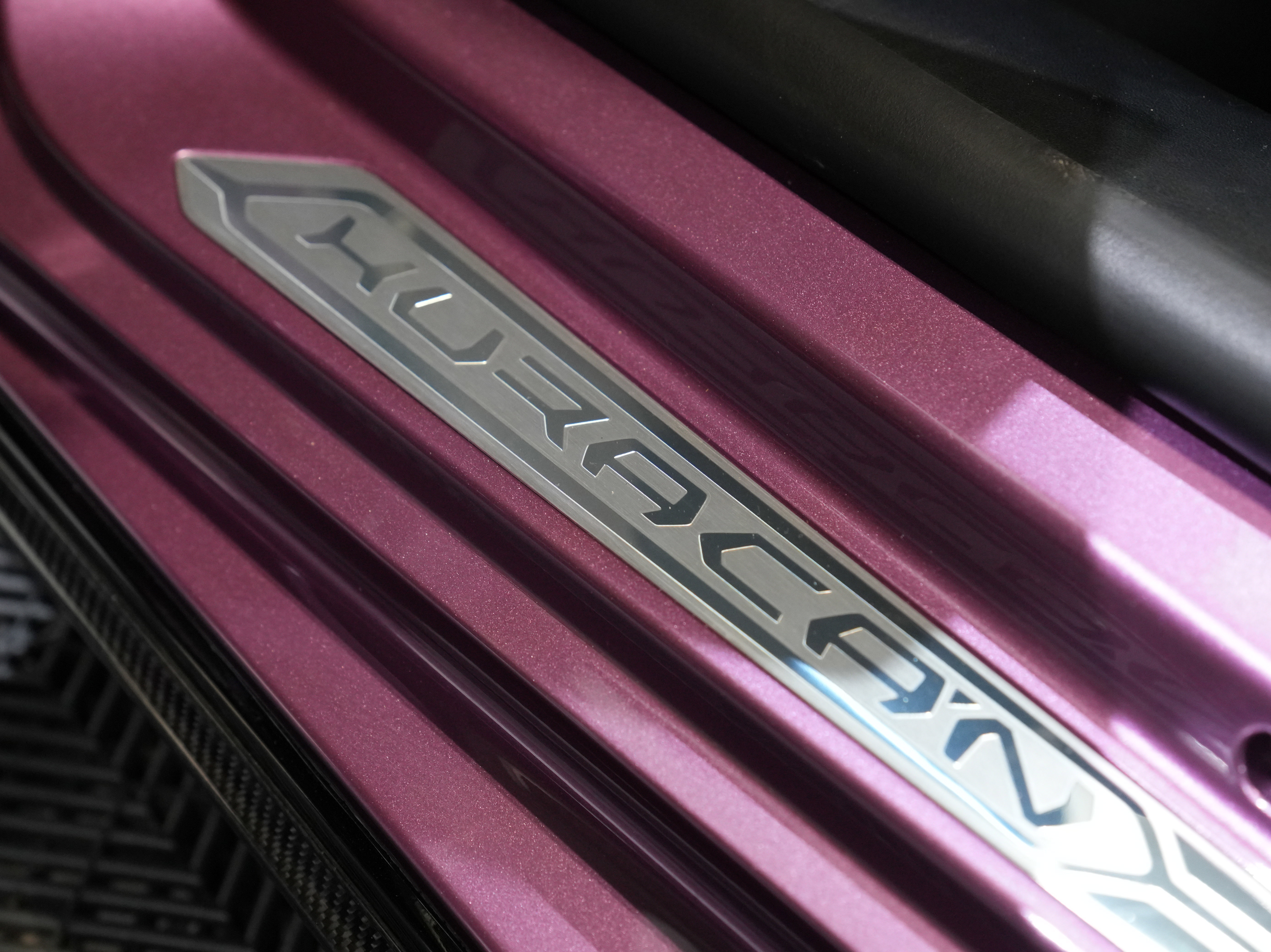 Used 2024 Lamborghini Huracan EVO image 38