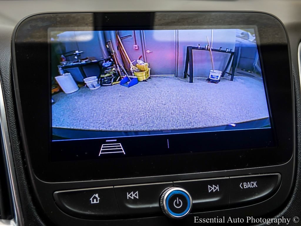 Used 2020 Chevrolet Malibu LT FWD image 16