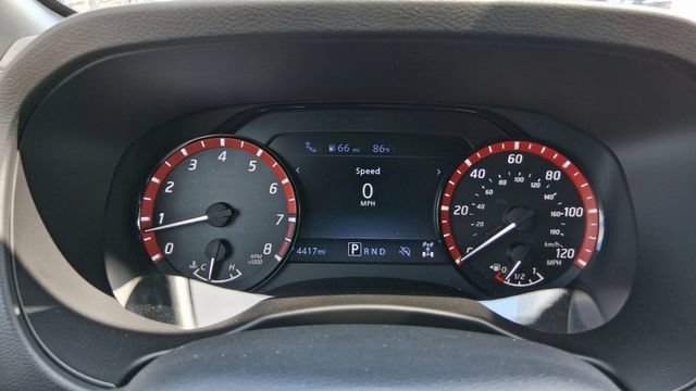 Certified 2025 Nissan Frontier PRO-4X w/ Tow Package AWD/4WD image 8