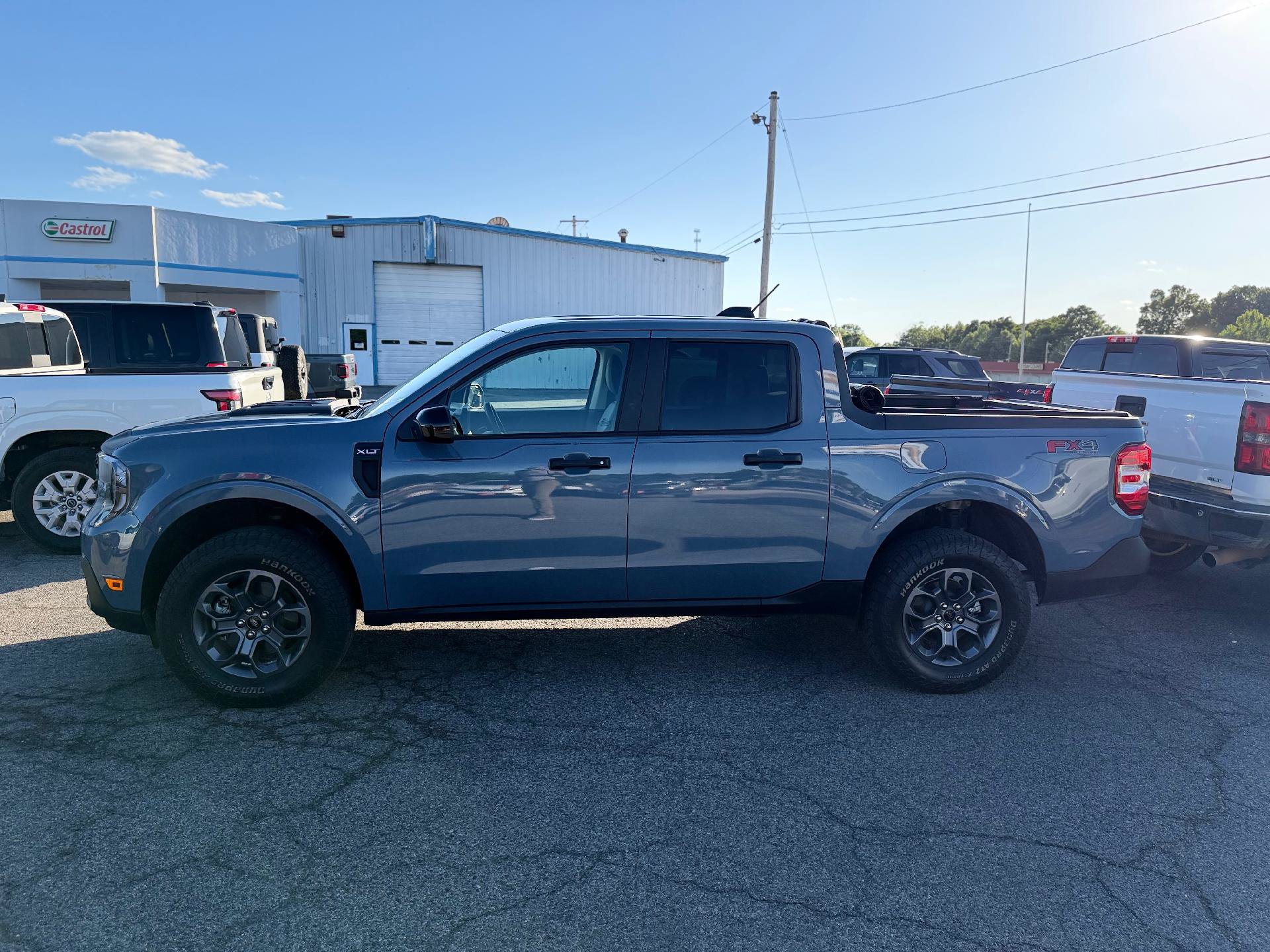 Used 2025 Ford Maverick XLT w/ XLT Luxury Package AWD/4WD image 6
