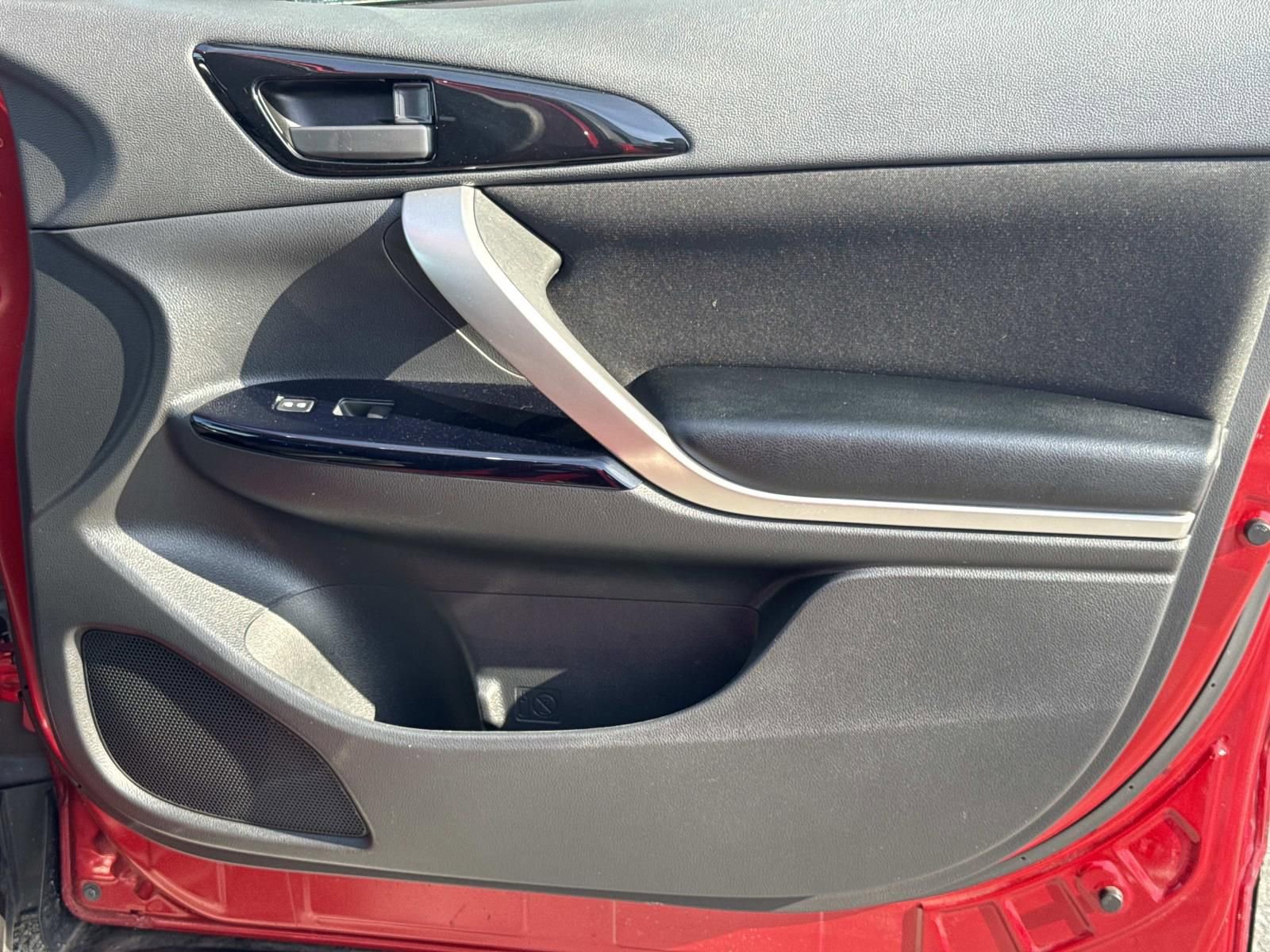 Used 2024 Mitsubishi Eclipse Cross LE image 23