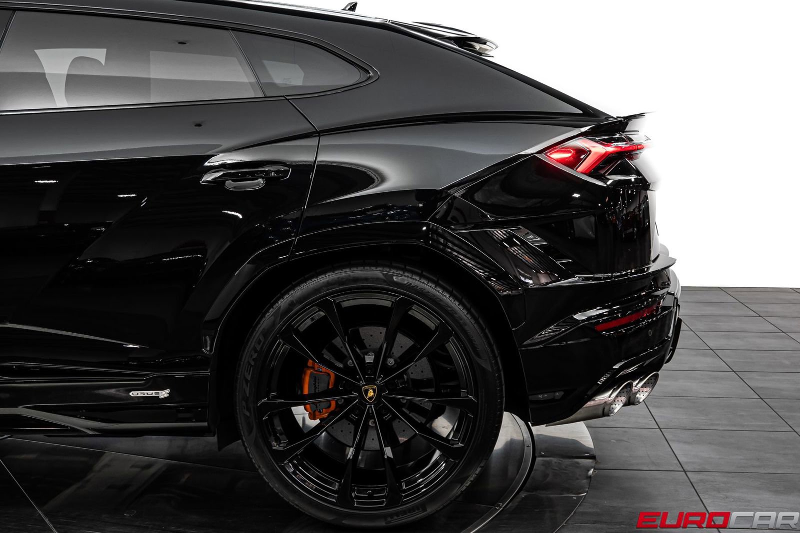 Used 2023 Lamborghini Urus S AWD/4WD image 13