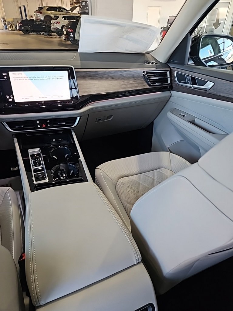 New 2026 Volkswagen Atlas SEL Premium R-Line image 25