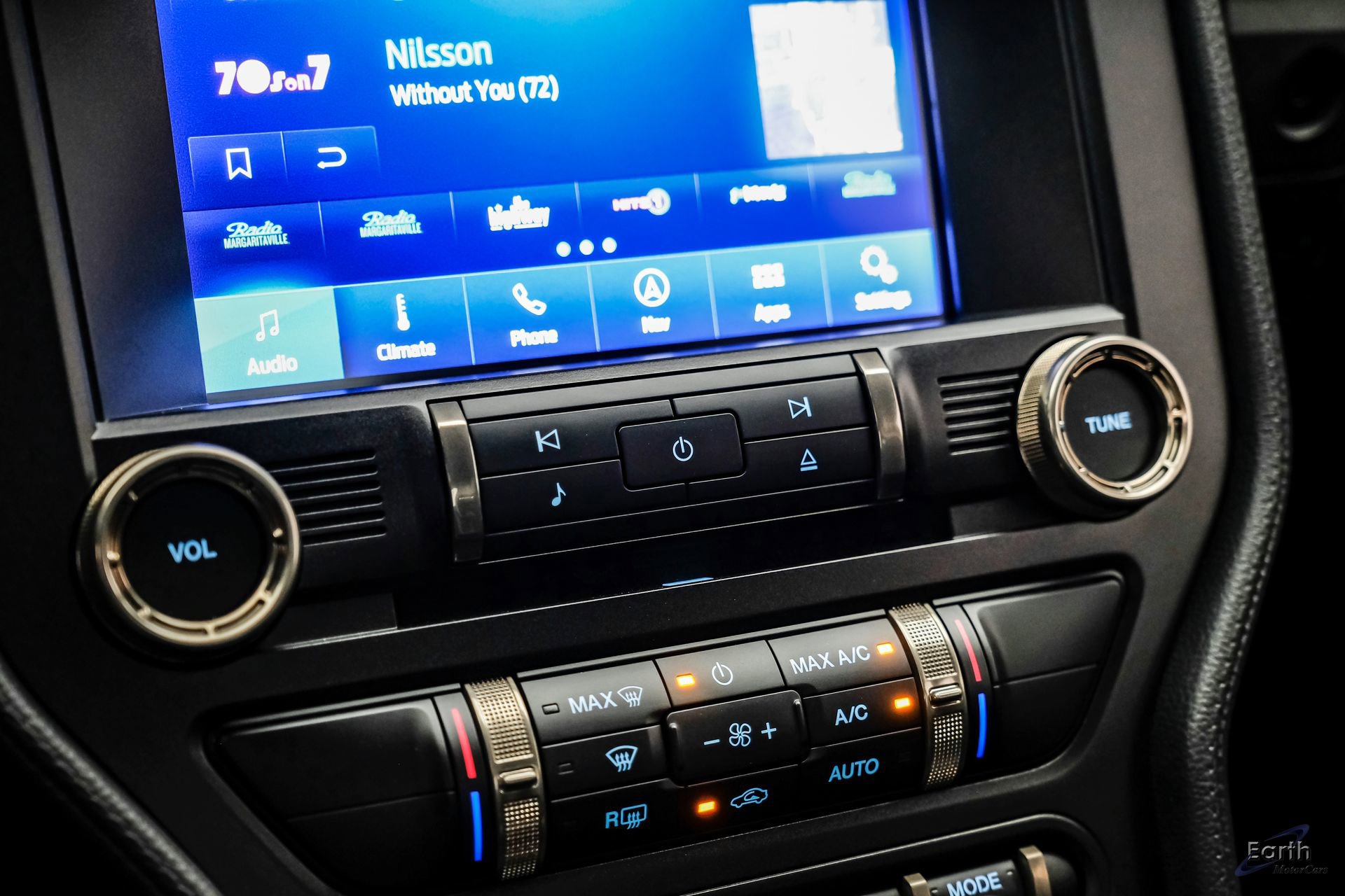 Used 2021 Ford Mustang Shelby GT500 w/ Carbon Fiber Track Pack image 65