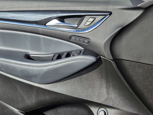 Used 2024 Buick Enclave Premium image 22