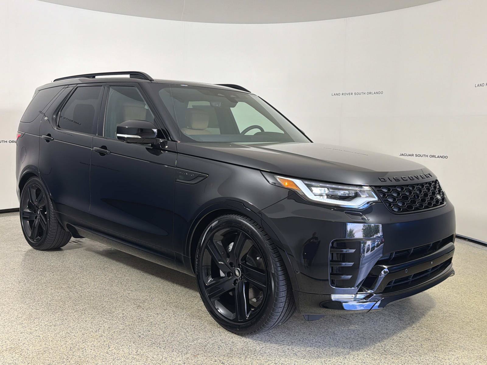 New 2026 Land Rover Discovery Dynamic SE AWD/4WD image 7