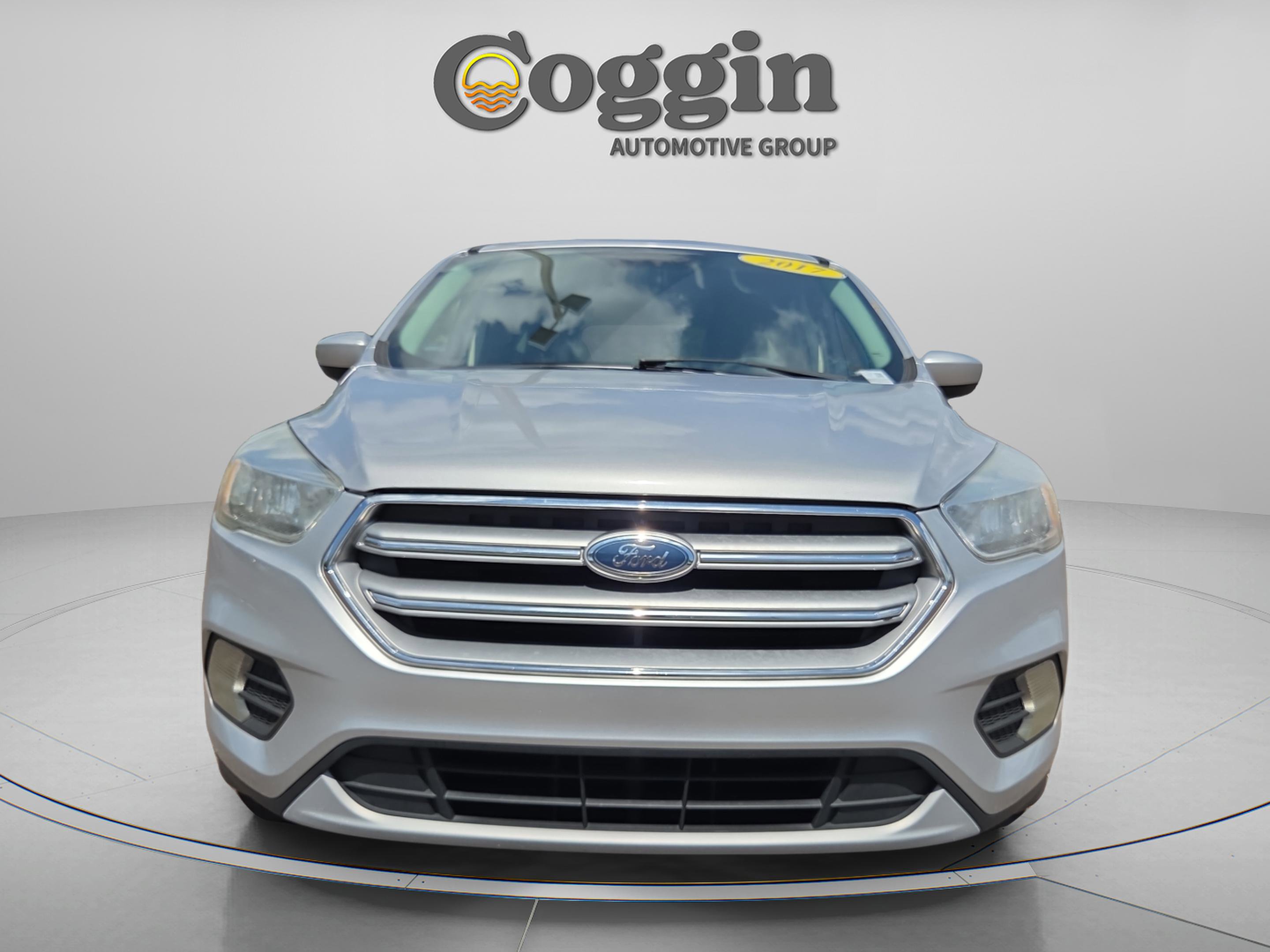 Used 2017 Ford Escape SE FWD image 8