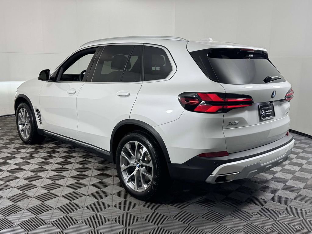 Used 2026 BMW X5 xDrive40i image 8