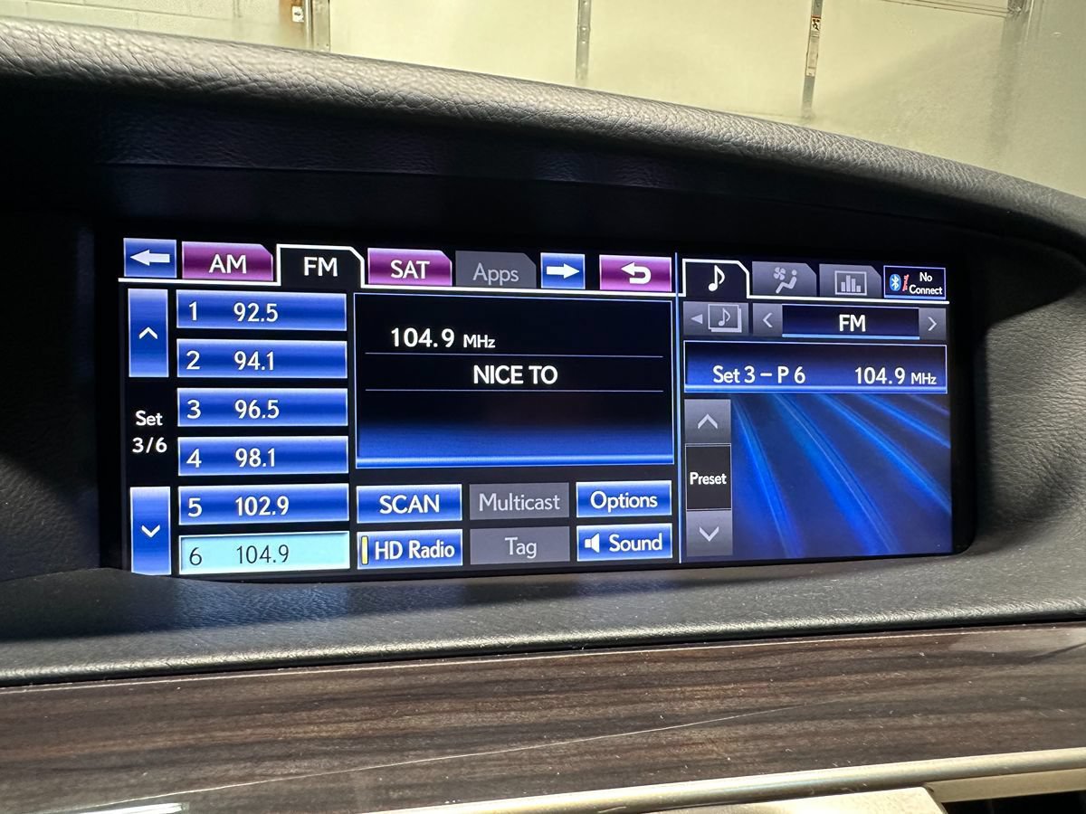 Used 2014 Lexus LS 460 AWD w/ Comfort Package image 40
