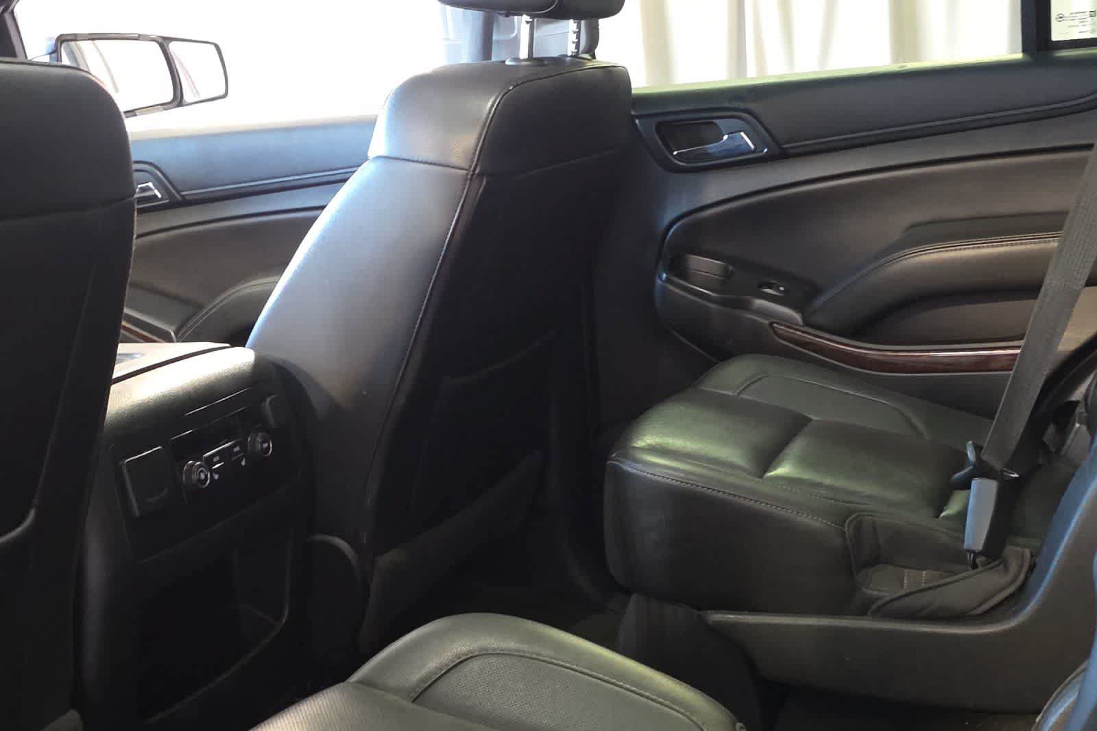 Used 2018 GMC Yukon SLT AWD/4WD image 5