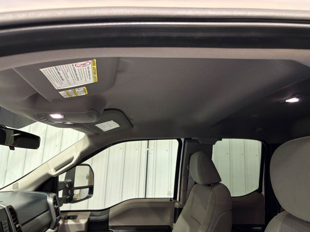Used 2017 Ford F250 XL w/ Power Equipment Group AWD/4WD image 15