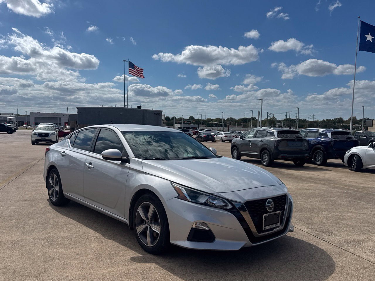 Used 2020 Nissan Altima 2.5 S w/ Driver Assist Package FWD image 2