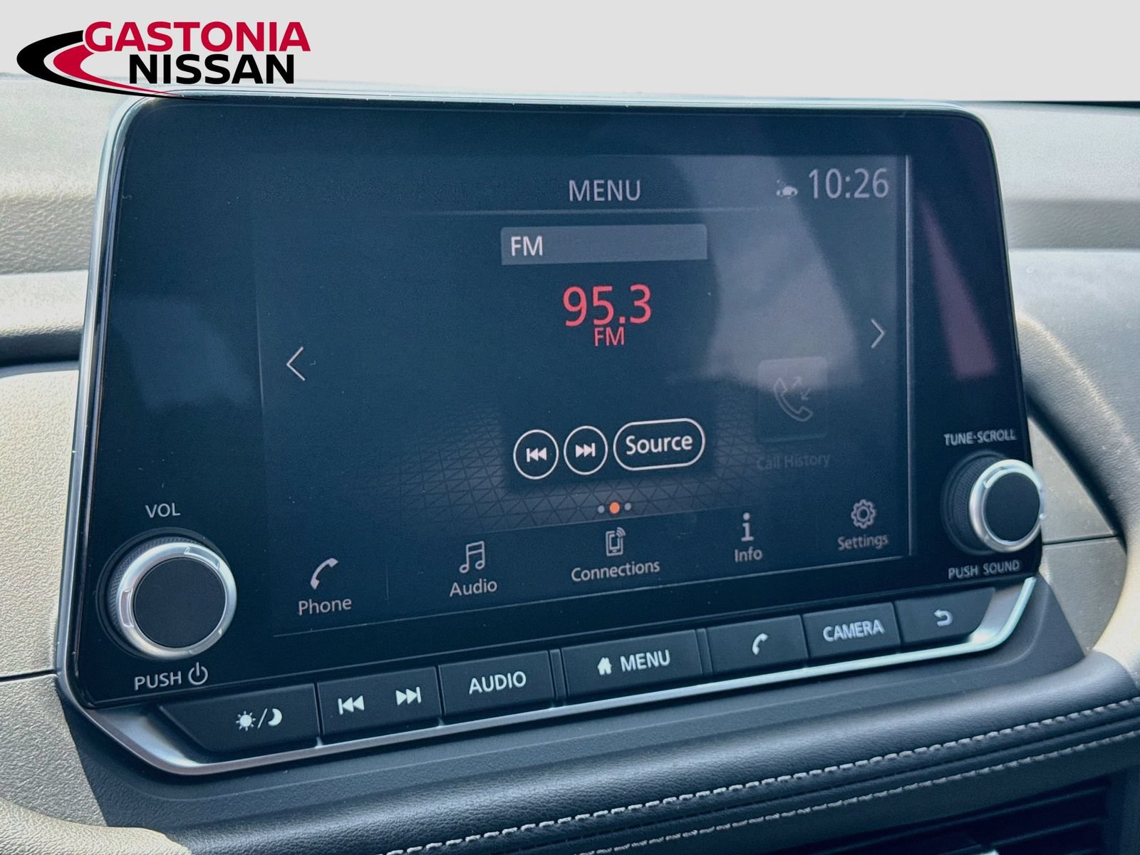 Used 2025 Nissan Rogue SV AWD/4WD image 18