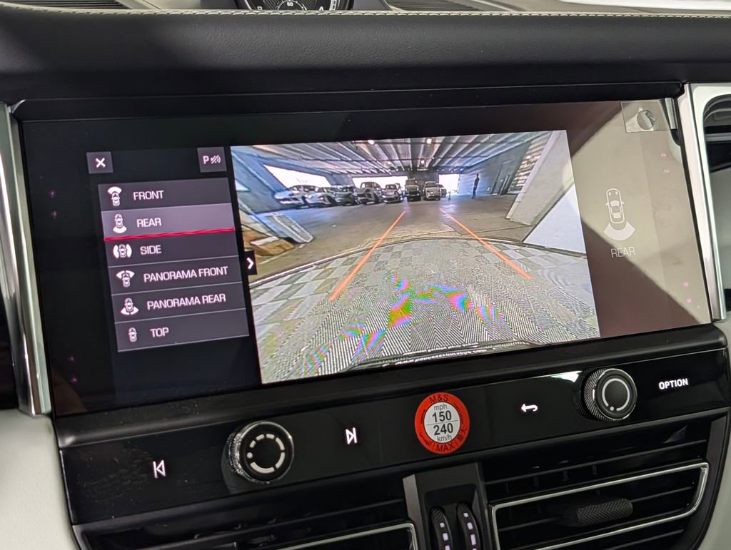 New 2026 Porsche Macan image 32