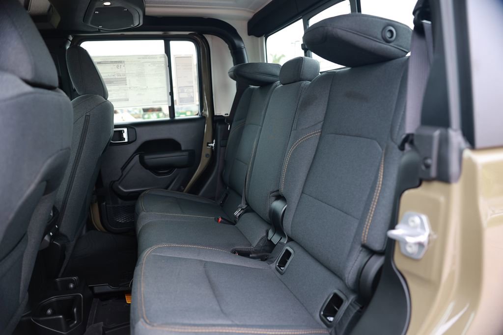New 2026 Jeep Gladiator Sport AWD/4WD image 28