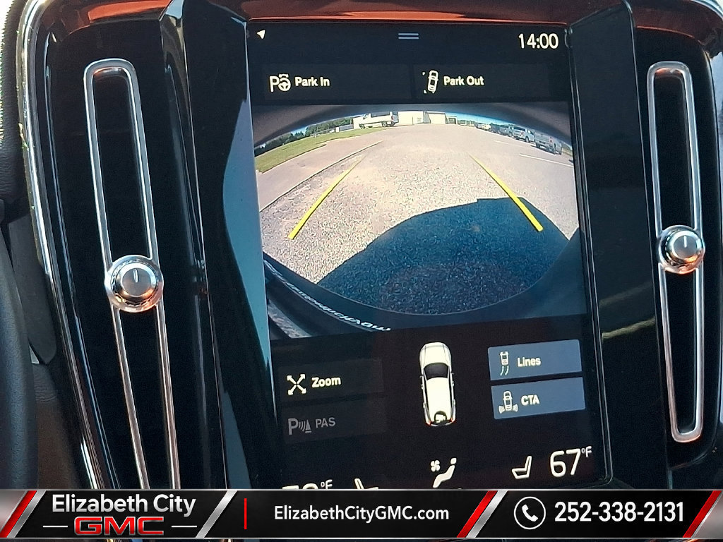 Used 2019 Volvo XC40 T4 Inscription FWD image 20