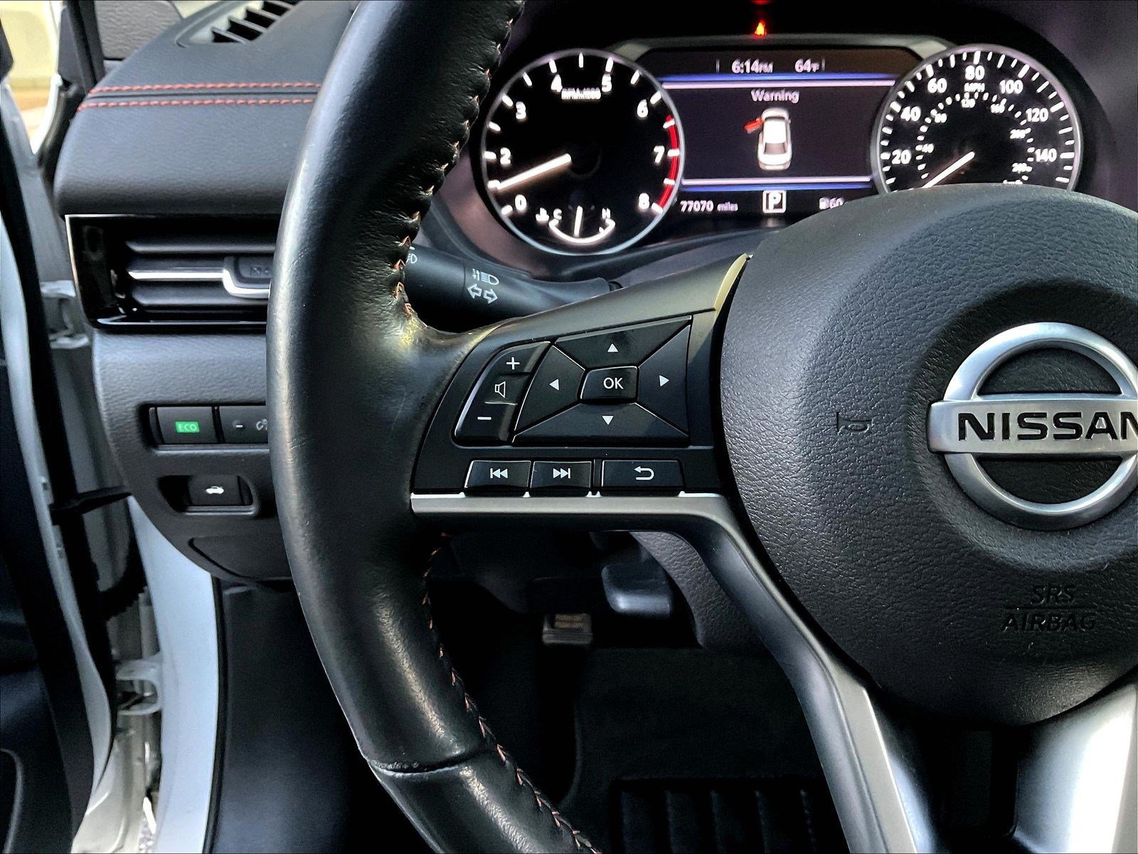 Used 2022 Nissan Sentra SR w/ SR Premium Package FWD image 11