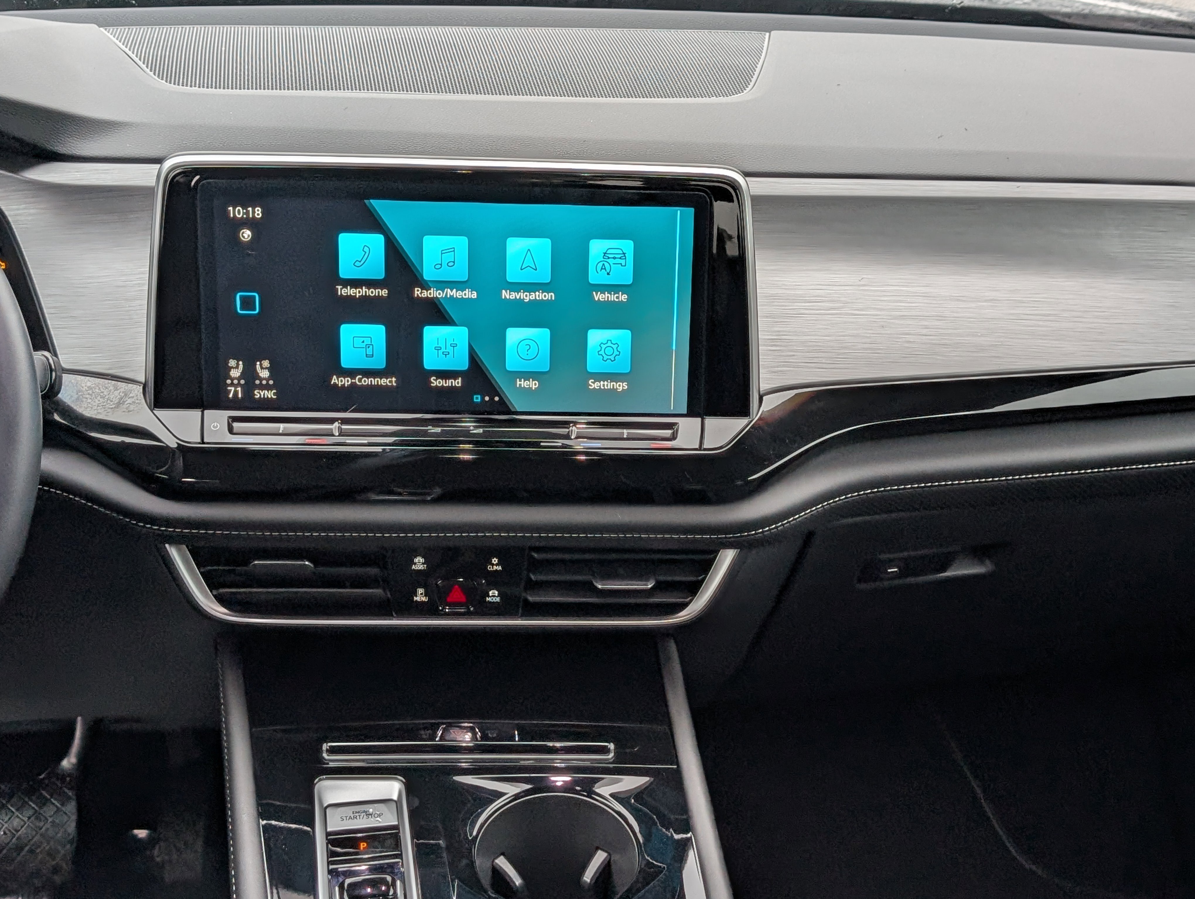 Used 2025 Volkswagen Atlas Cross Sport SE image 18