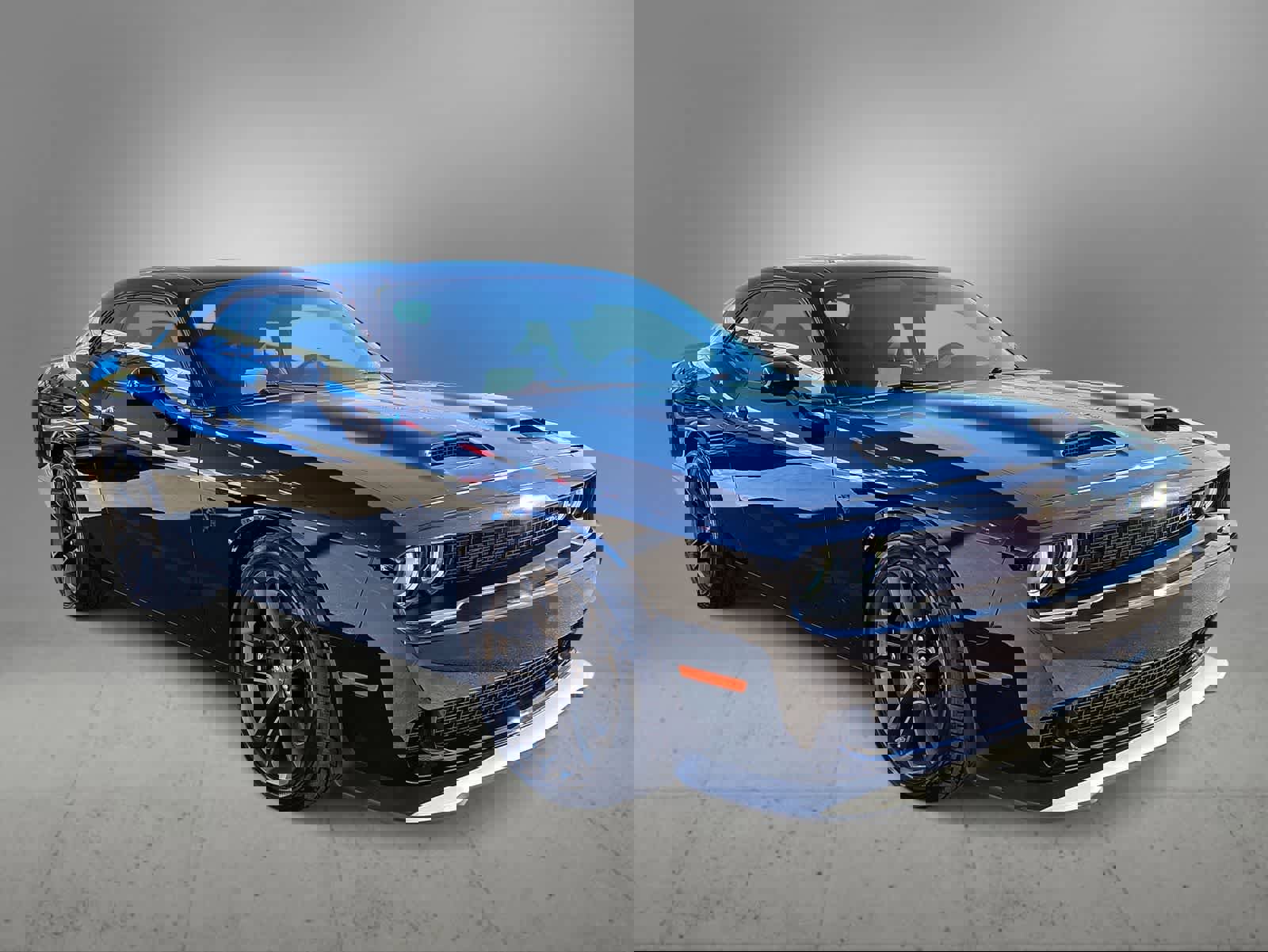 Used 2023 Dodge Challenger SRT Hellcat image 2