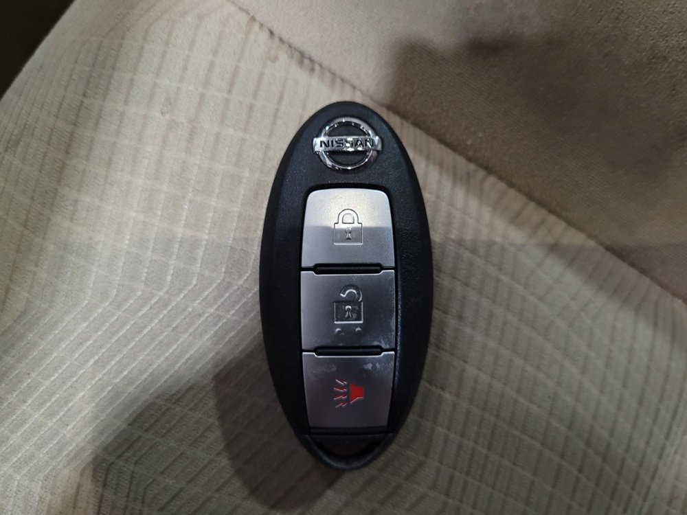 Used 2015 Nissan Rogue SV AWD/4WD image 32