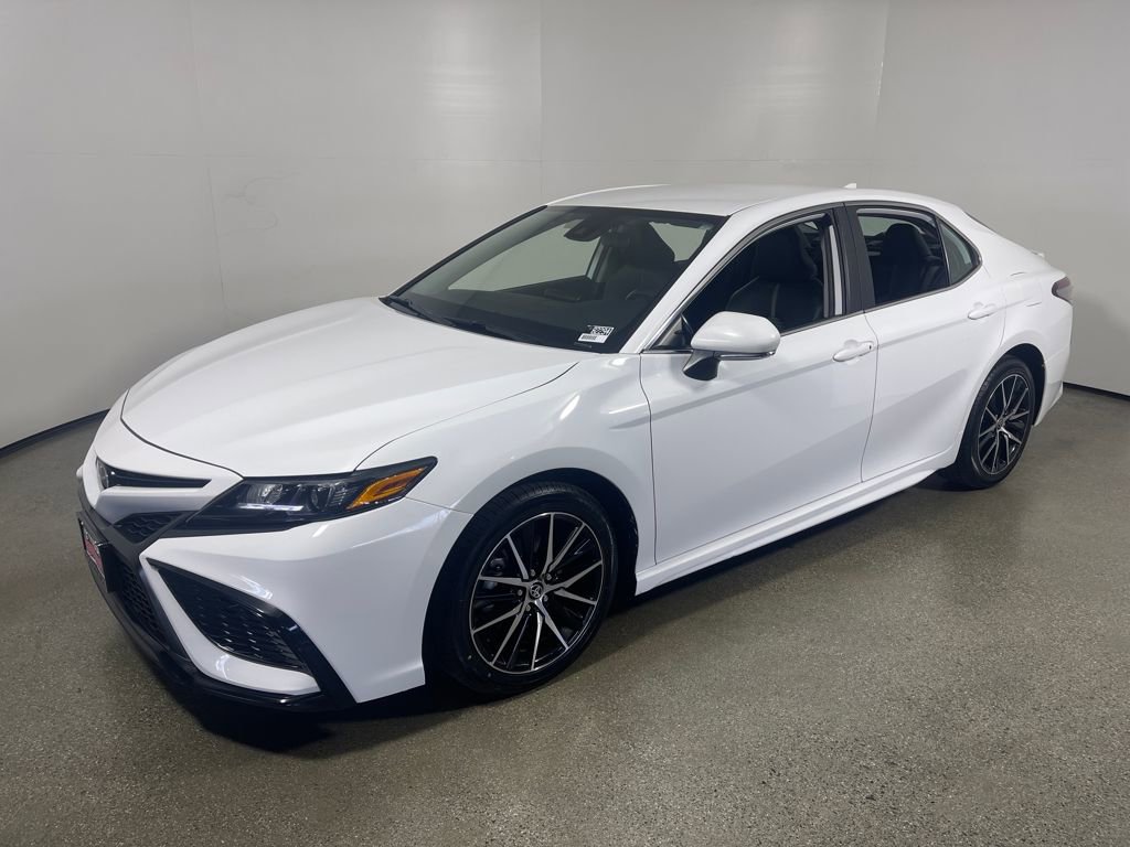 Certified 2023 Toyota Camry SE image 7