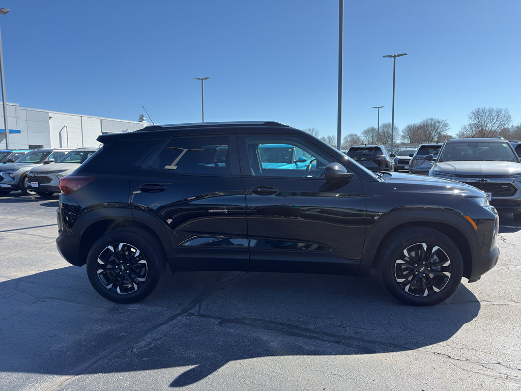 Used 2023 Chevrolet TrailBlazer LT w/ Convenience Package image 4