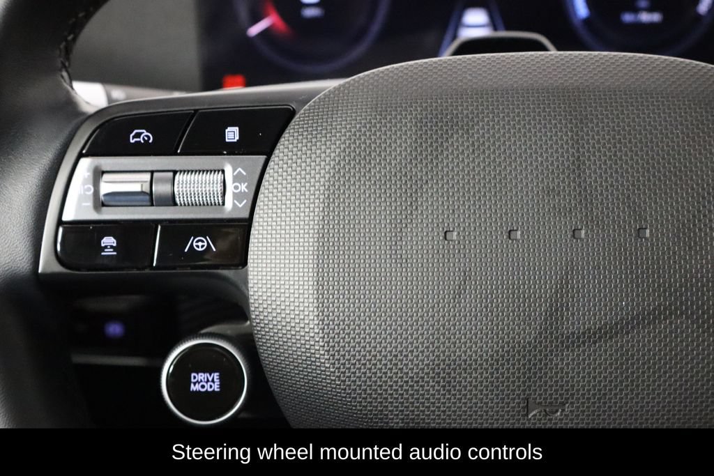 Used 2025 Hyundai Ioniq 5 SE RWD image 8