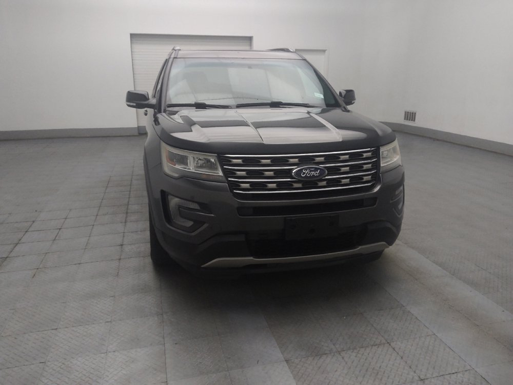 Used 2016 Ford Explorer XLT w/ Equipment Group 202A AWD/4WD image 14
