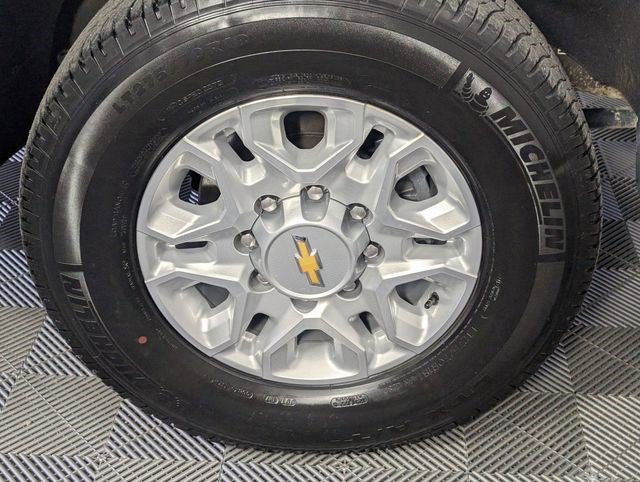Certified 2025 Chevrolet Silverado 3500 LT w/ Safety Package image 9