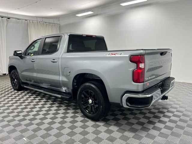 Used 2023 Chevrolet Silverado 1500 LT AWD/4WD image 9