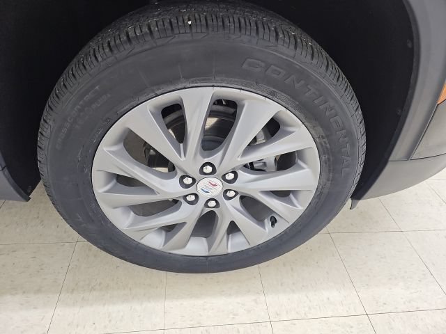 Used 2025 Buick Enclave Preferred AWD/4WD image 11