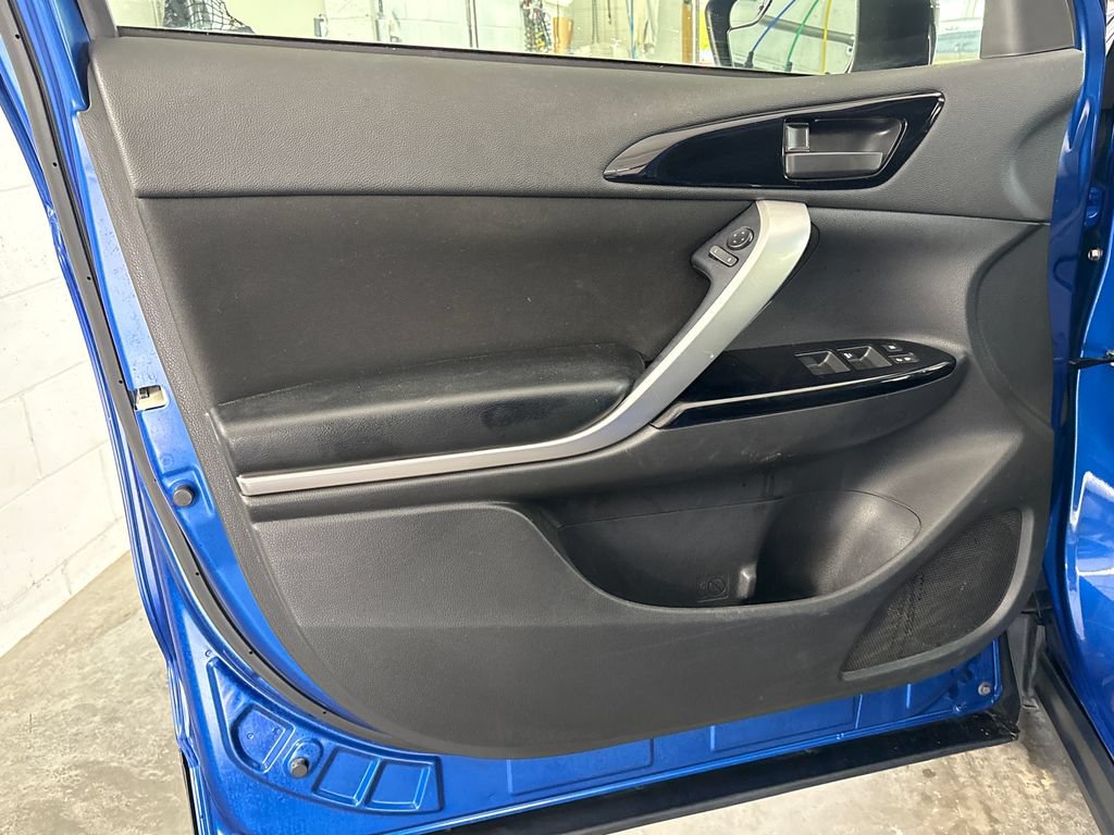 Used 2019 Mitsubishi Eclipse Cross LE AWD/4WD image 12