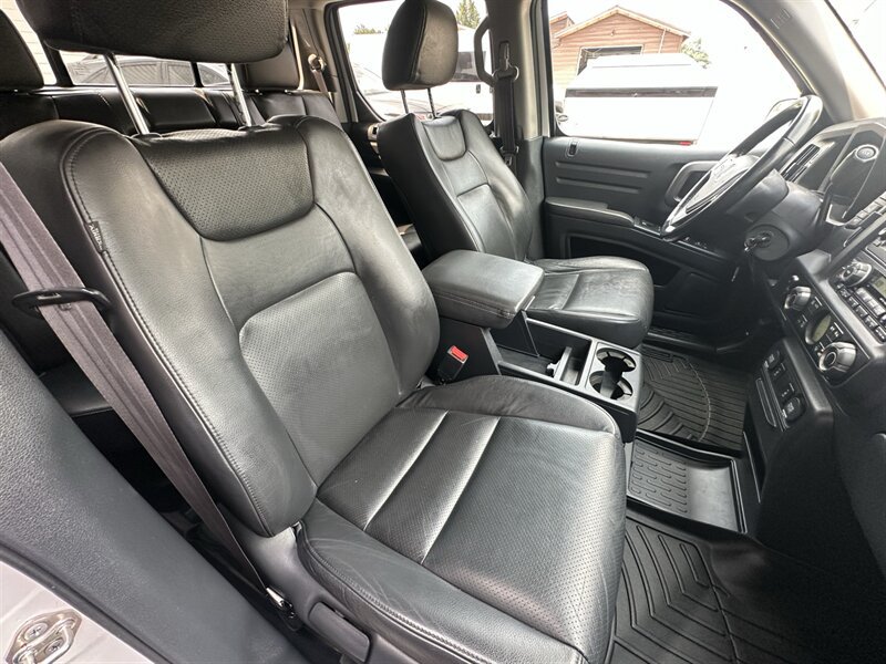 Used 2014 Honda Ridgeline SE image 26
