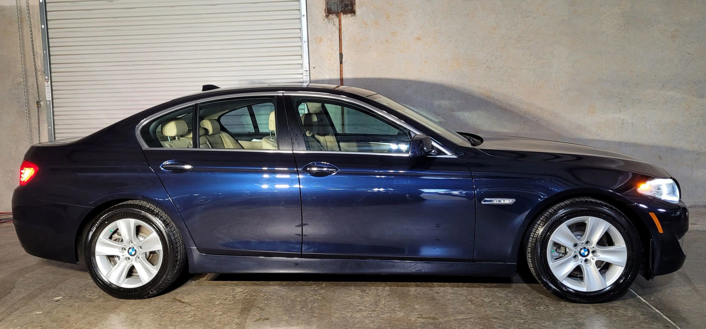 Used 2012 BMW 528i Sedan image 8