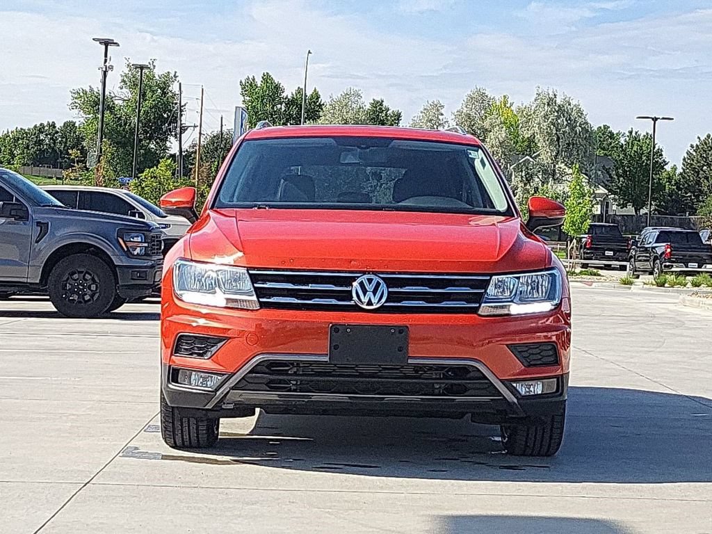 Used 2018 Volkswagen Tiguan SEL AWD/4WD image 3