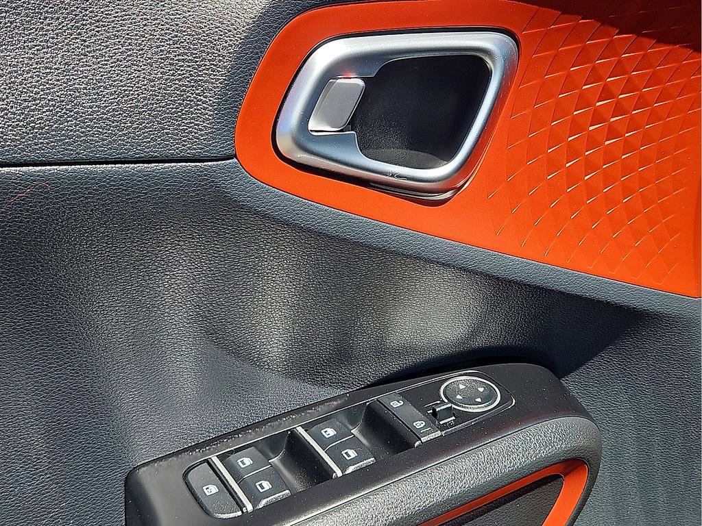 Used 2024 Kia Soul GT-Line FWD image 10