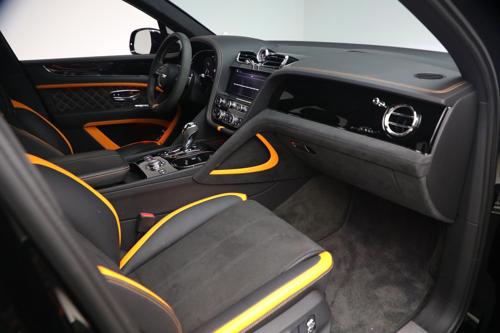 Certified 2023 Bentley Bentayga Speed image 26