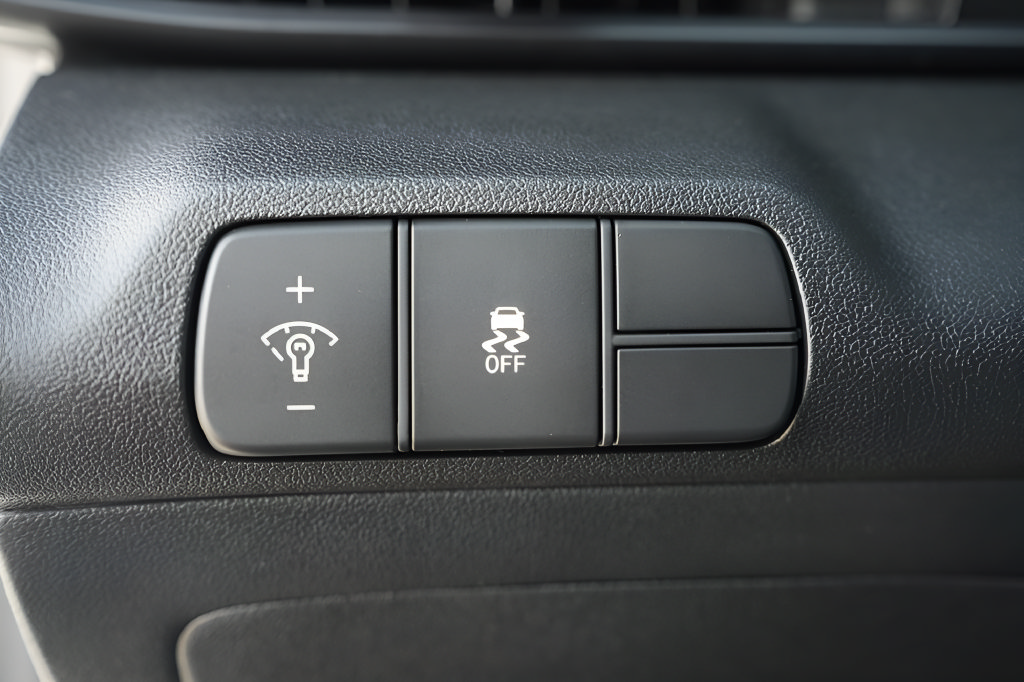 New 2026 Hyundai Elantra SEL Sport FWD image 23
