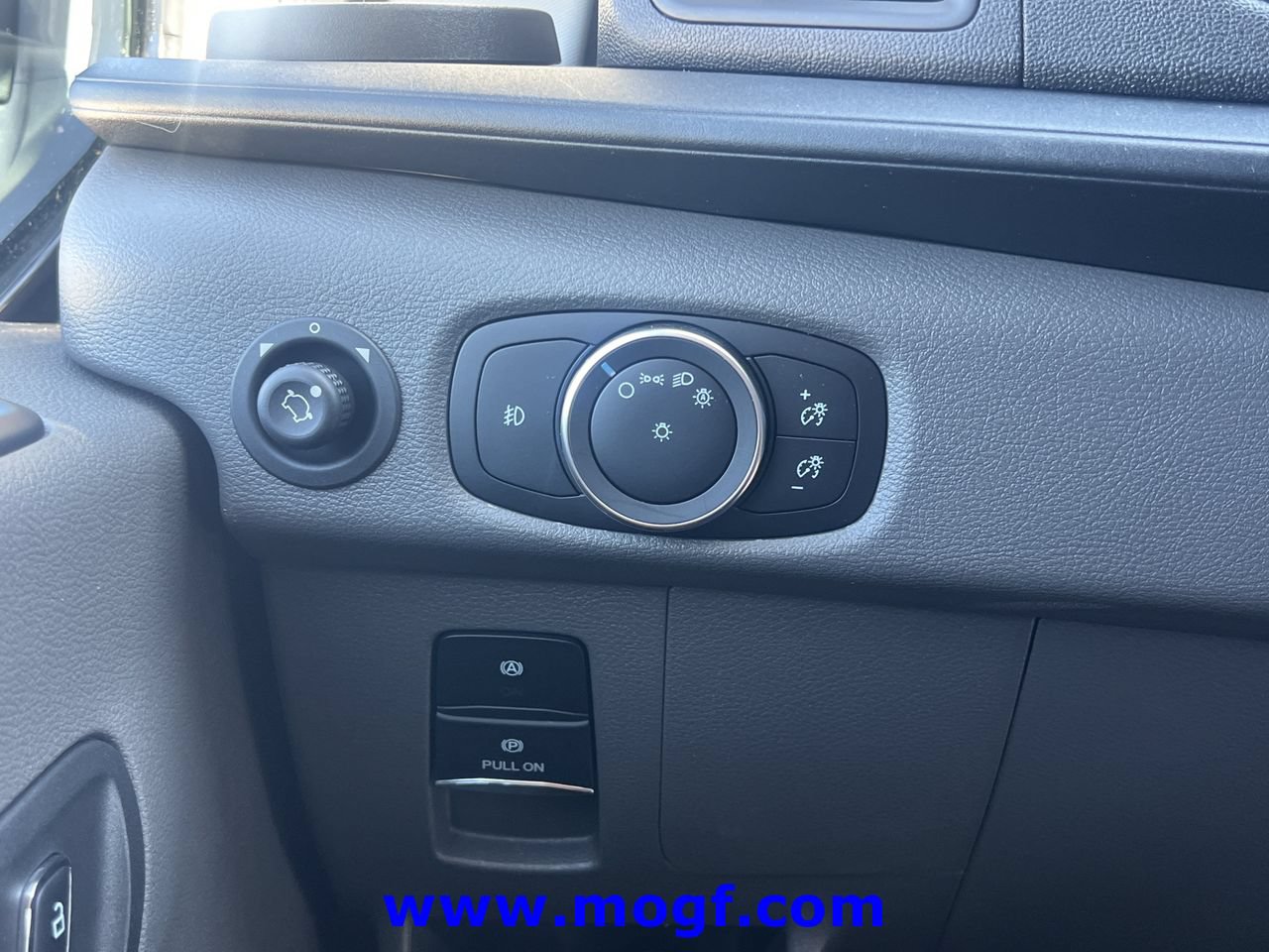Used 2025 Ford Transit 250 Low Roof w/ Exterior Upgrade Package RWD image 15