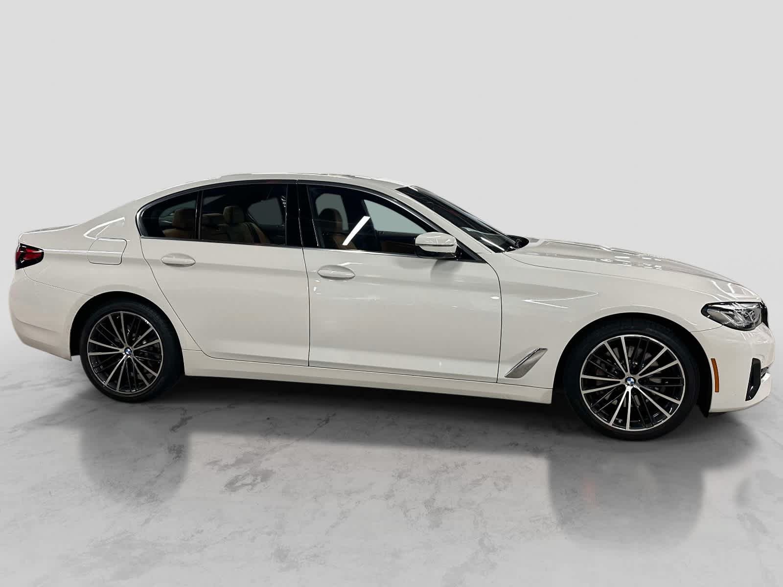 Used 2023 BMW 530i xDrive w/ Convenience Package AWD/4WD image 6
