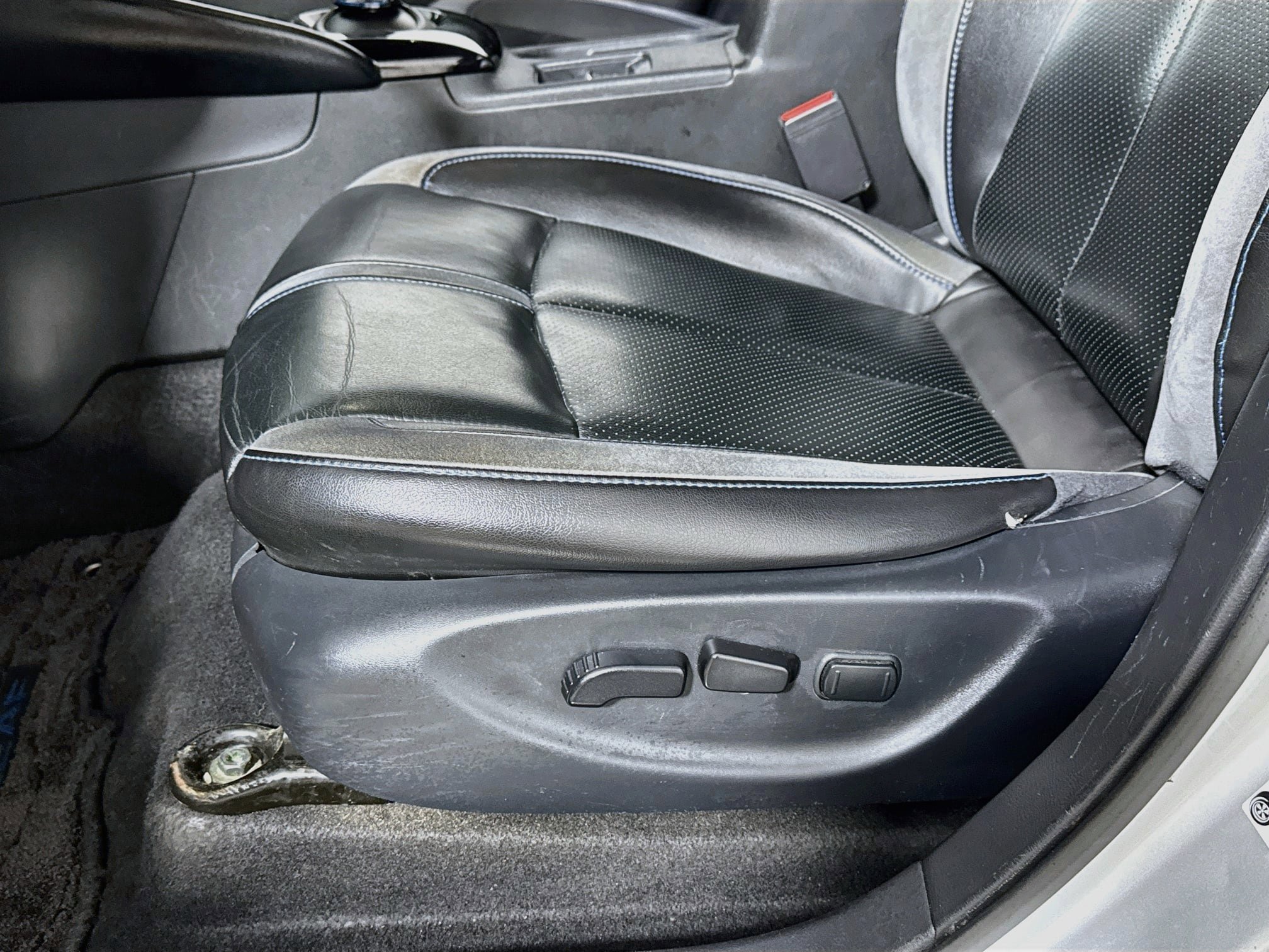 Used 2020 Nissan Leaf SL Plus FWD image 21