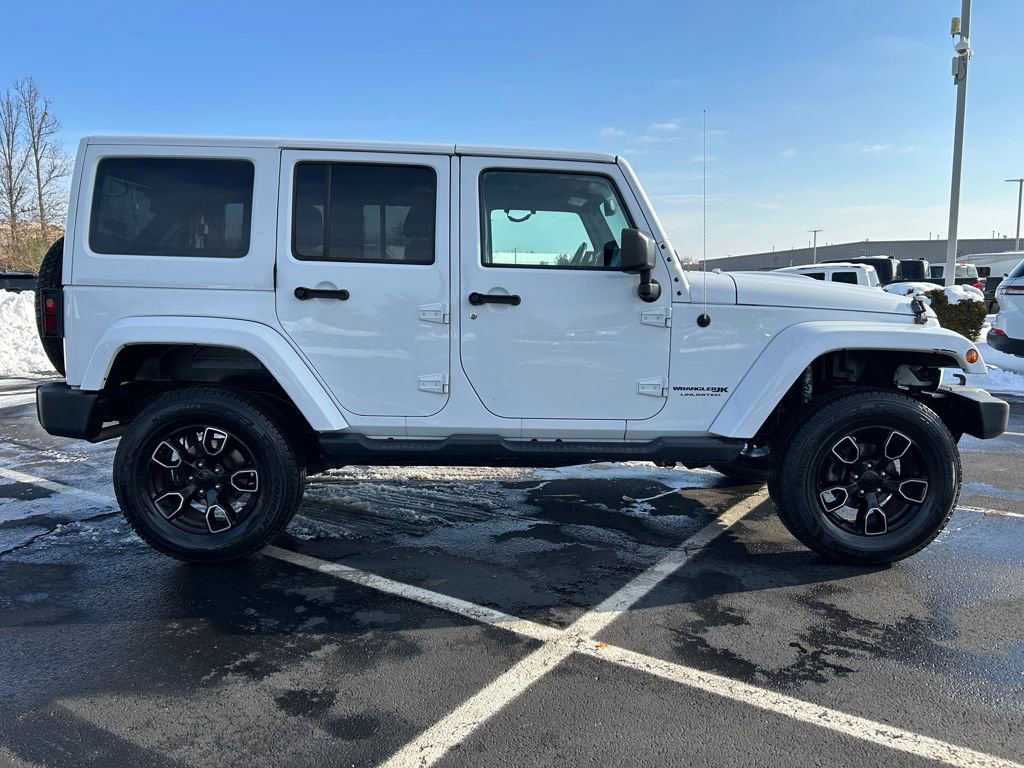 Certified 2018 Jeep Wrangler Unlimited Sahara image 8