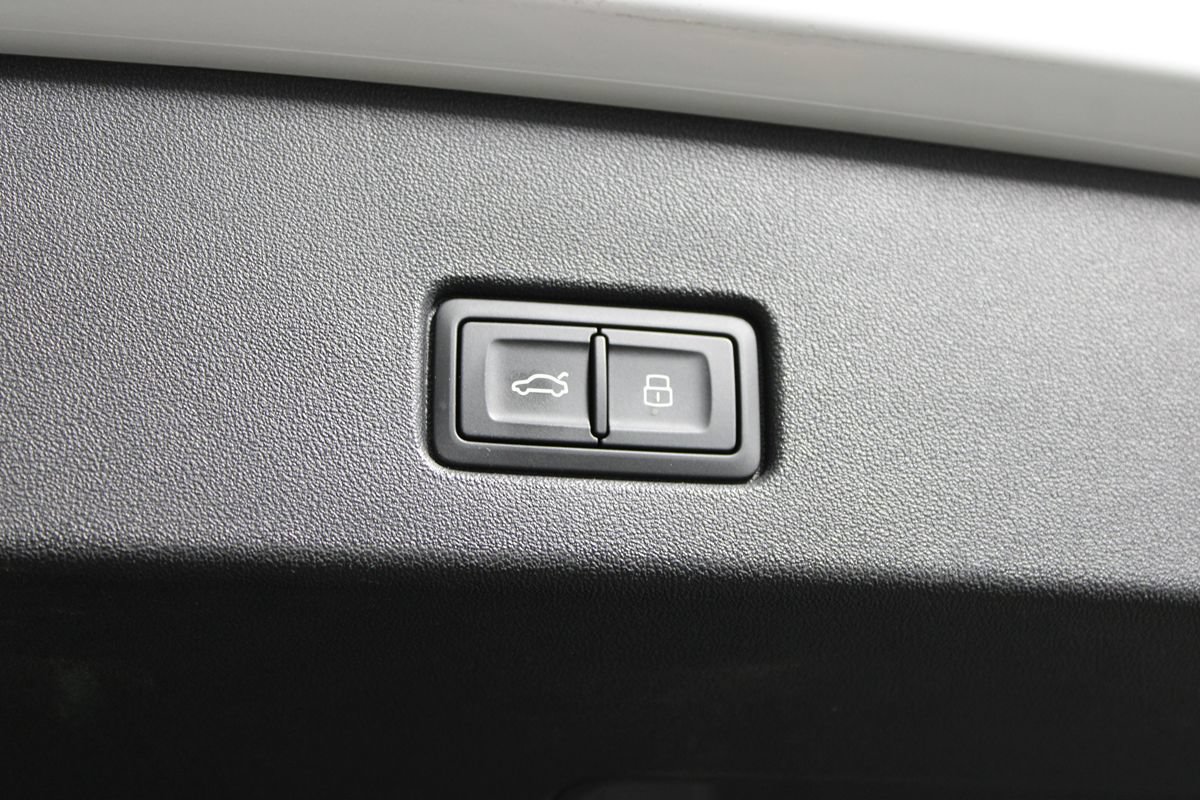 Used 2023 Audi Q4 e-tron Premium Plus w/ Premium Plus RWD image 41