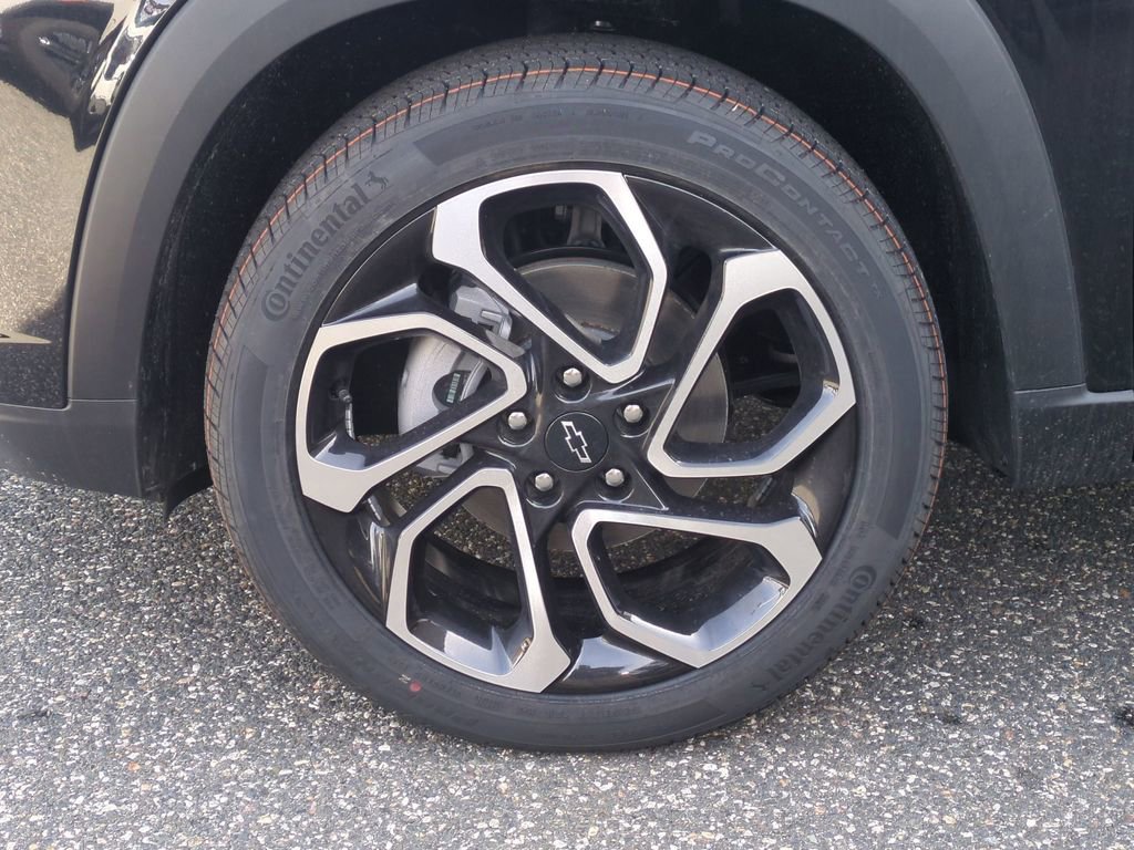 New 2026 Chevrolet Trax RS w/ Sunroof Package FWD image 29