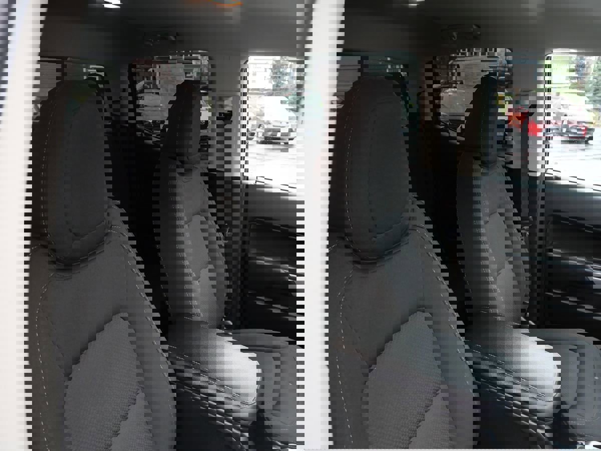 Used 2022 Chevrolet Colorado LT w/ LT Convenience Package image 27